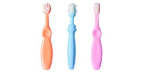 various kinds of toothbrushes